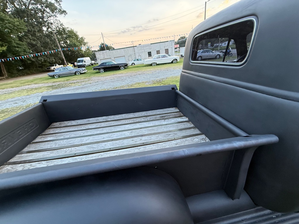 Photo 8 of this CHEVROLET 3100