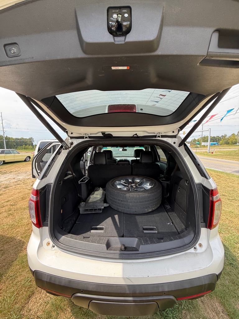 Photo 7 of this FORD EXPLORER