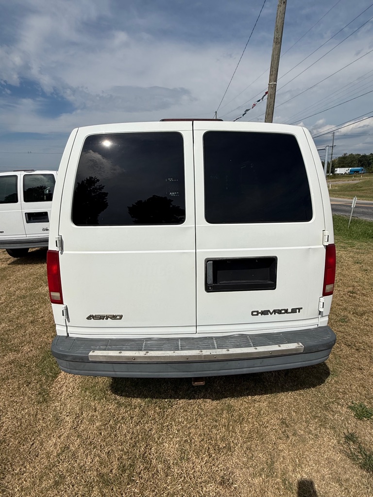 Photo 10 of this CHEVROLET ASTRO VAN