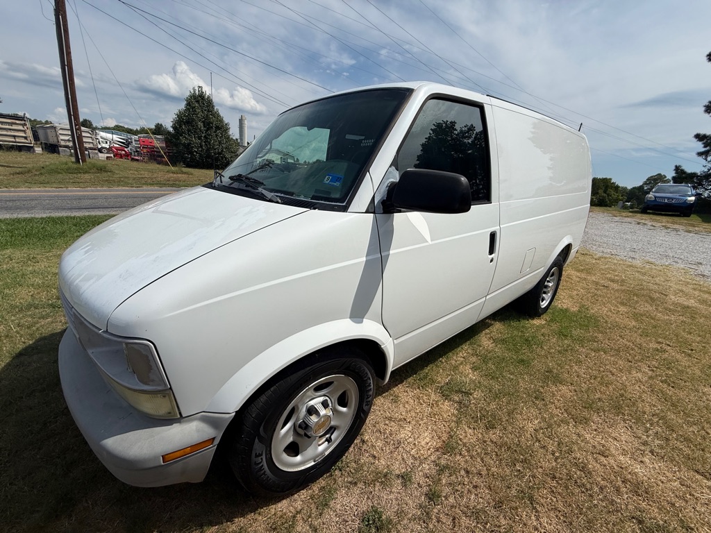 Photo 3 of this CHEVROLET ASTRO VAN