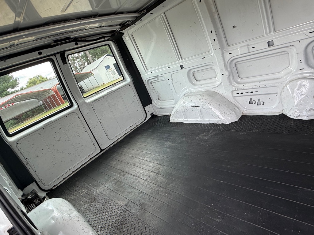 Photo 4 of this CHEVROLET ASTRO VAN