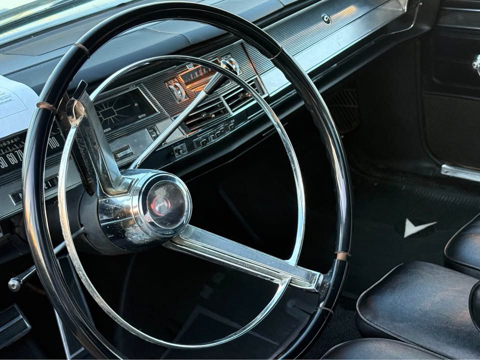 Photo 10 of this CHRYSLER 300