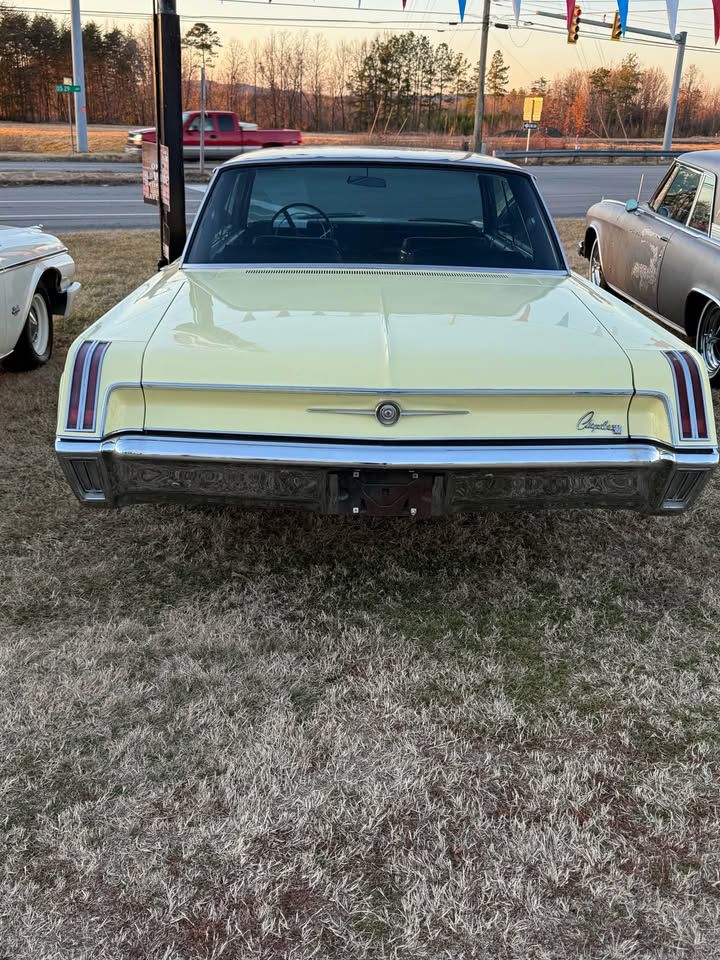 Photo 5 of this CHRYSLER 300