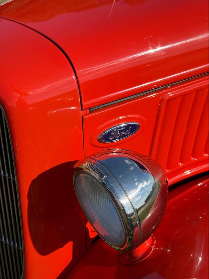 Photo 7 of this FORD PICKUP