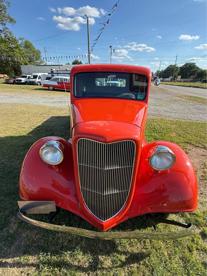 Photo 5 of this FORD PICKUP