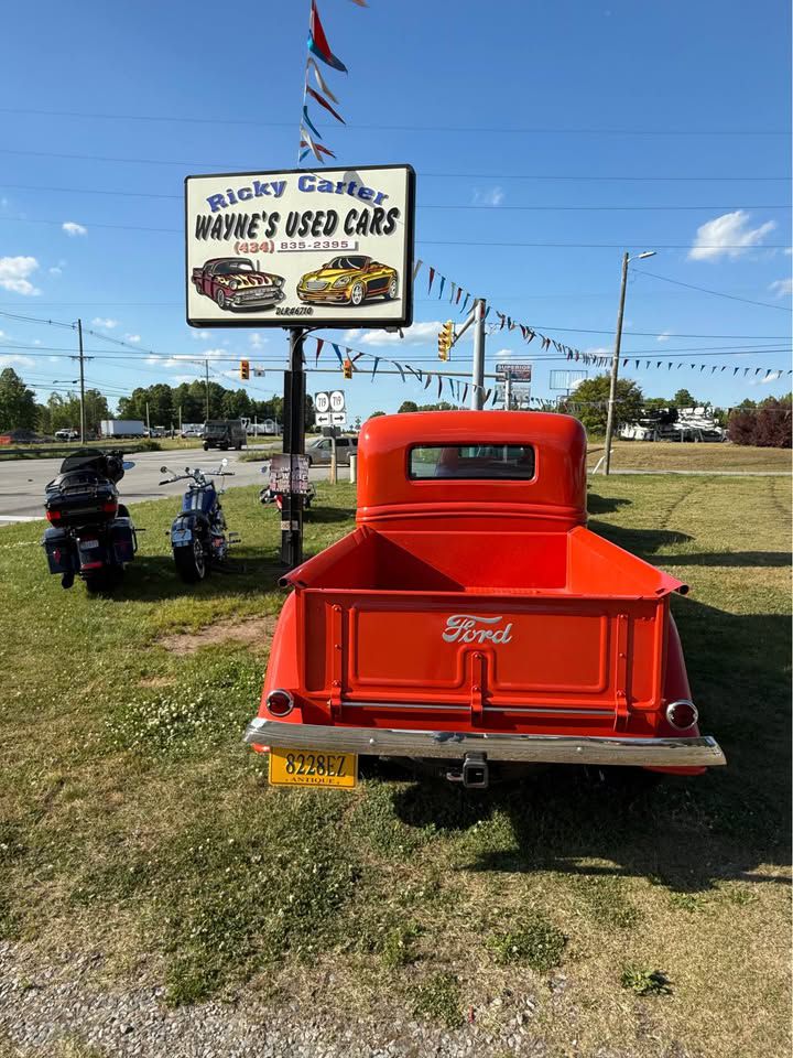 Photo 11 of this FORD PICKUP