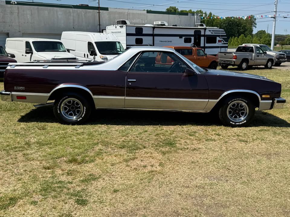 Photo 2 of this CHEVROLET EL CAMINO