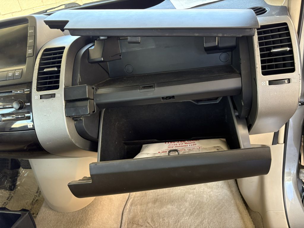 Photo 6 of this TOYOTA PRIUS
