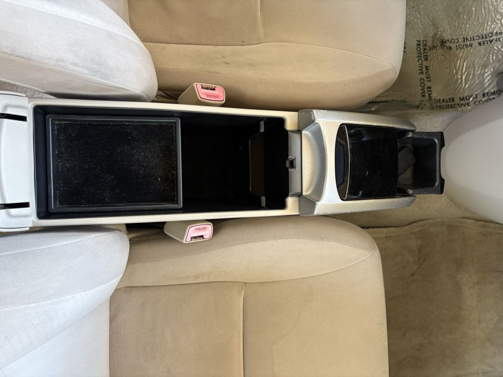 Photo 14 of this TOYOTA PRIUS