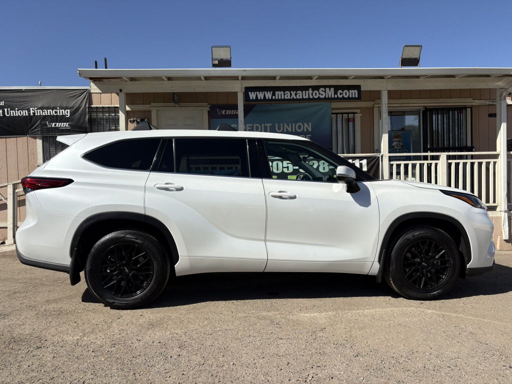 Photo 5 of this TOYOTA HIGHLANDER