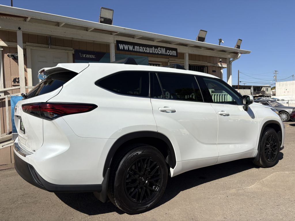 Photo 7 of this TOYOTA HIGHLANDER