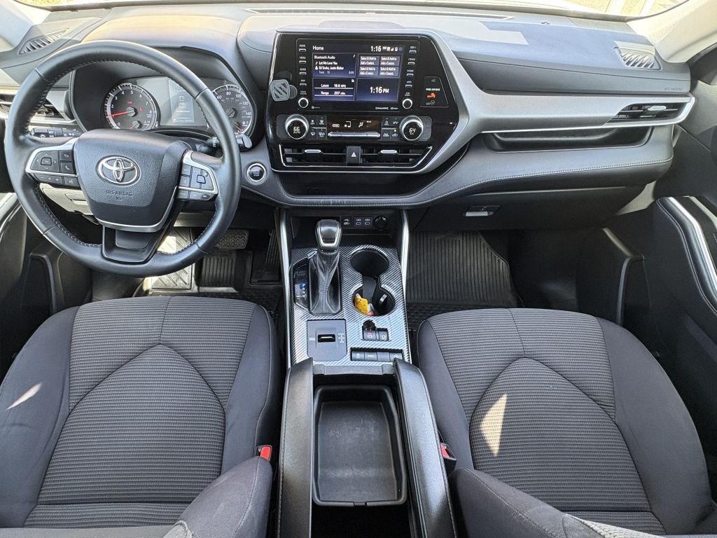 Photo 21 of this TOYOTA HIGHLANDER