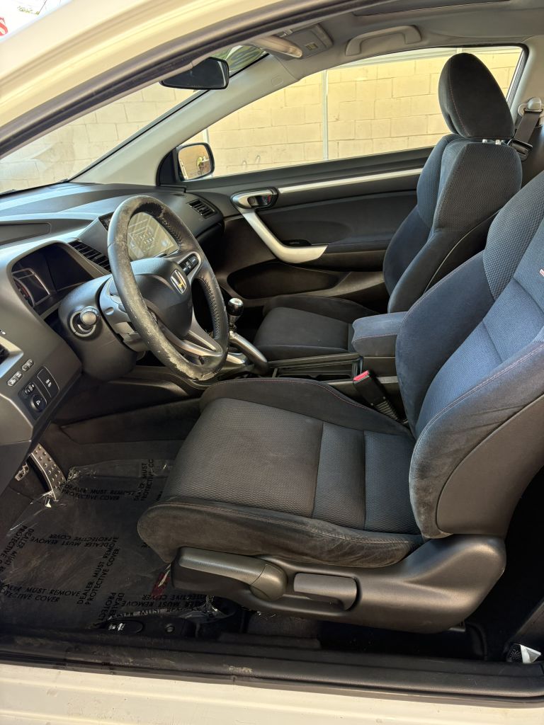 Photo 18 of this HONDA CIVIC