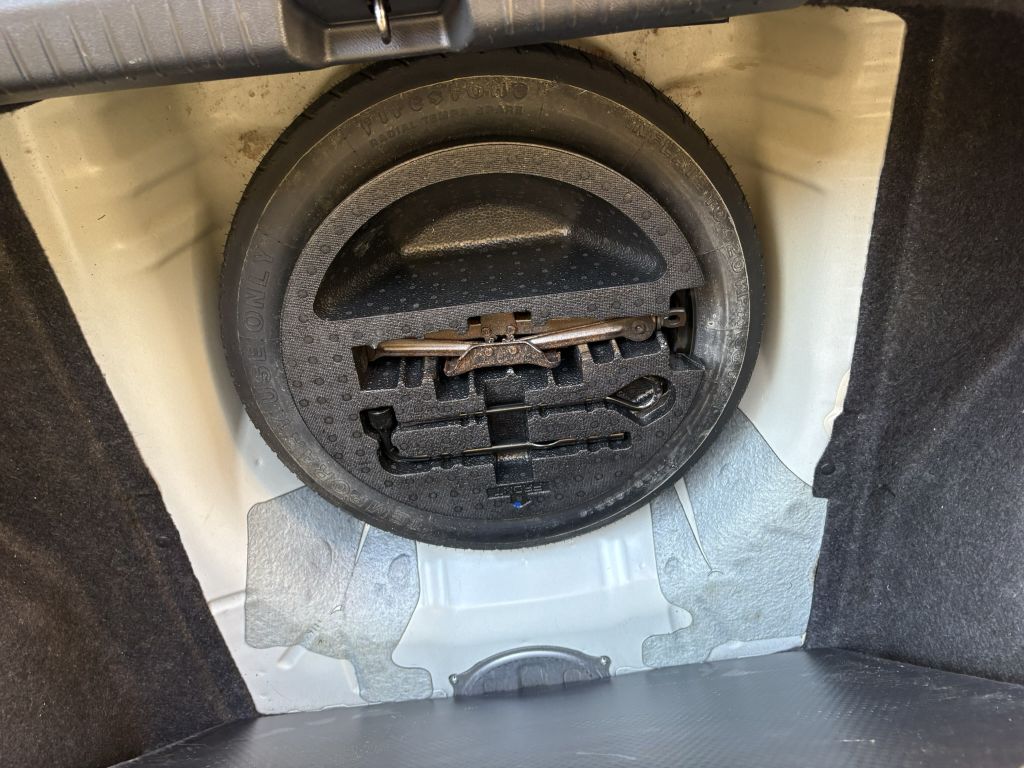 Photo 30 of this HONDA CIVIC
