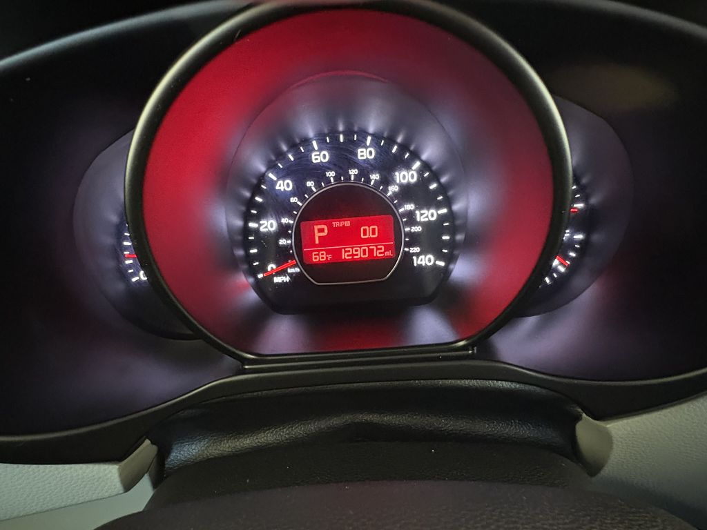 Photo 16 of this KIA SOUL