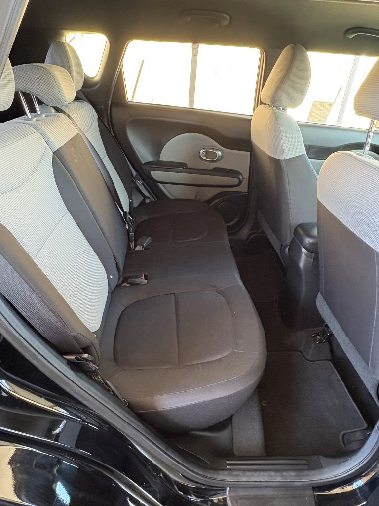 Photo 19 of this KIA SOUL