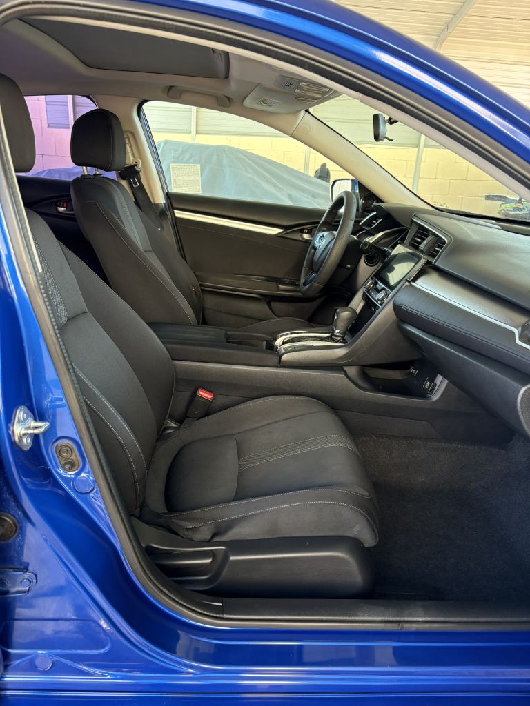 Photo 17 of this HONDA CIVIC