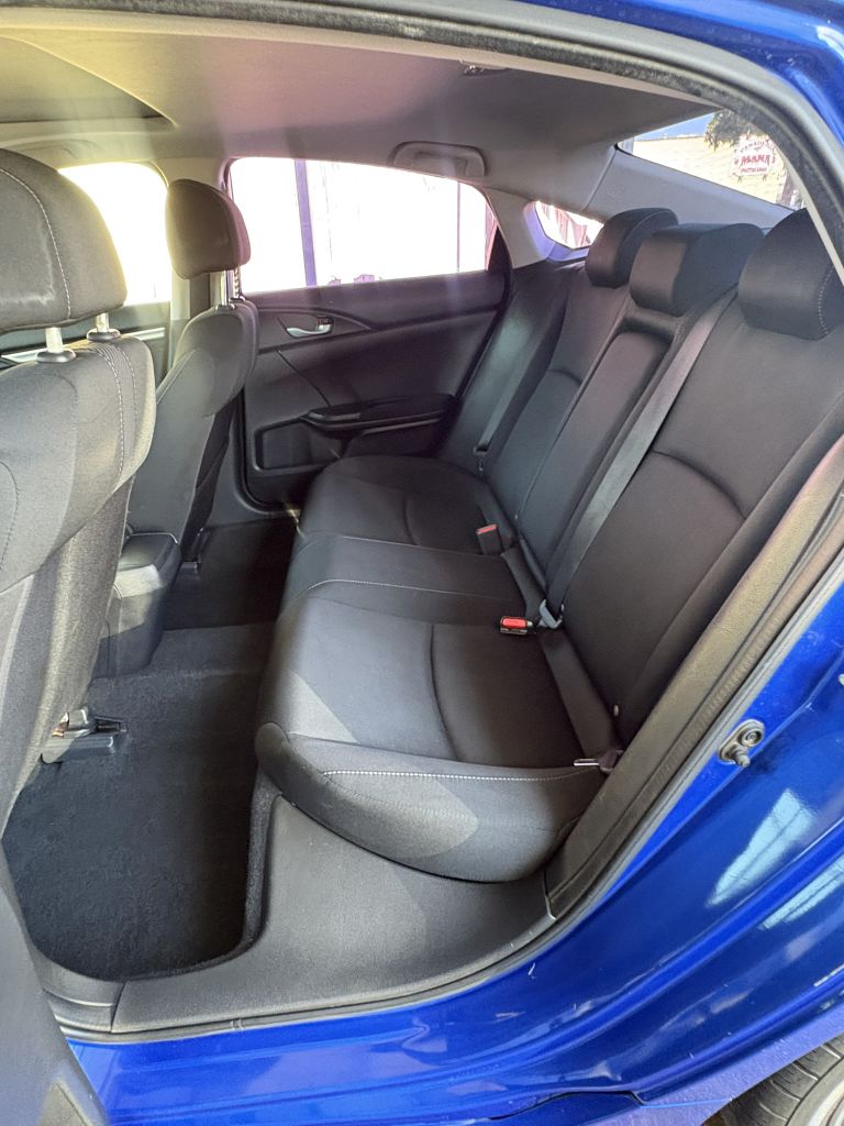 Photo 21 of this HONDA CIVIC