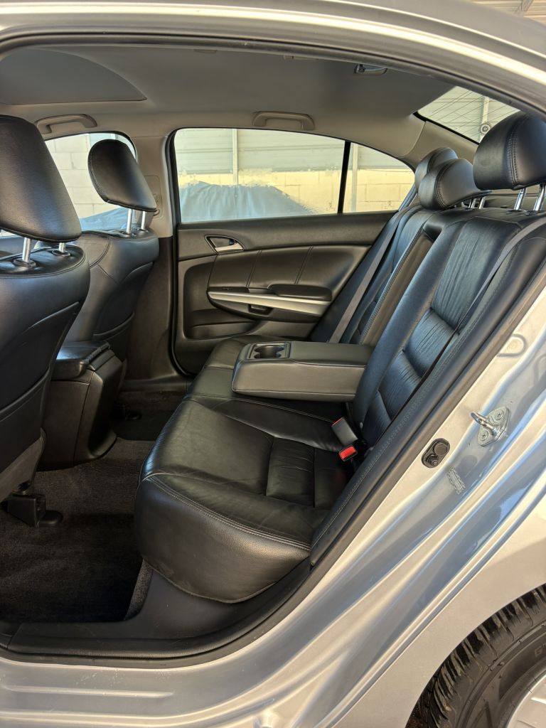Photo 21 of this HONDA ACCORD