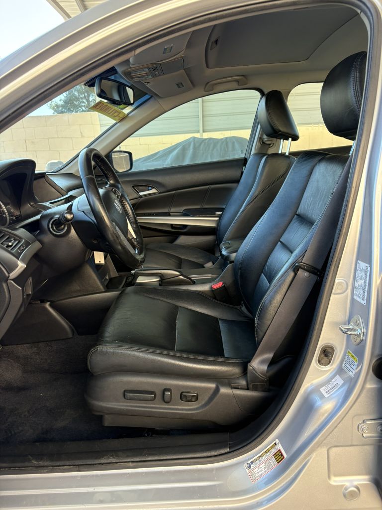 Photo 18 of this HONDA ACCORD