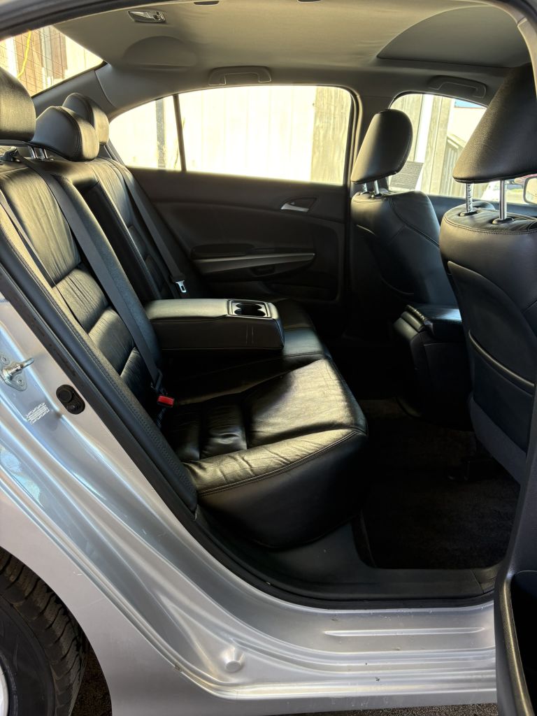 Photo 23 of this HONDA ACCORD