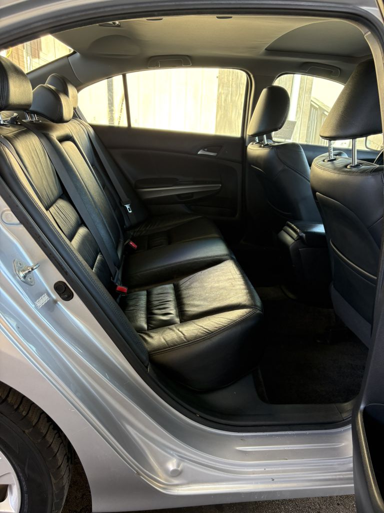 Photo 24 of this HONDA ACCORD