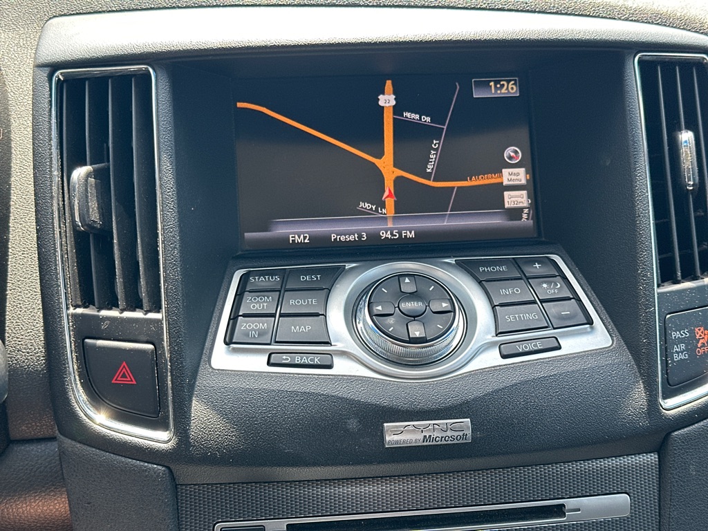 Photo 13 of this NISSAN MAXIMA