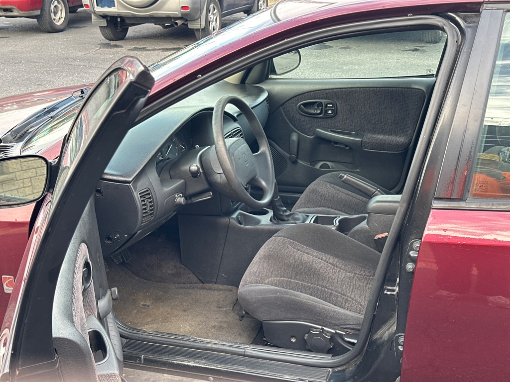 Photo 9 of this SATURN SL2