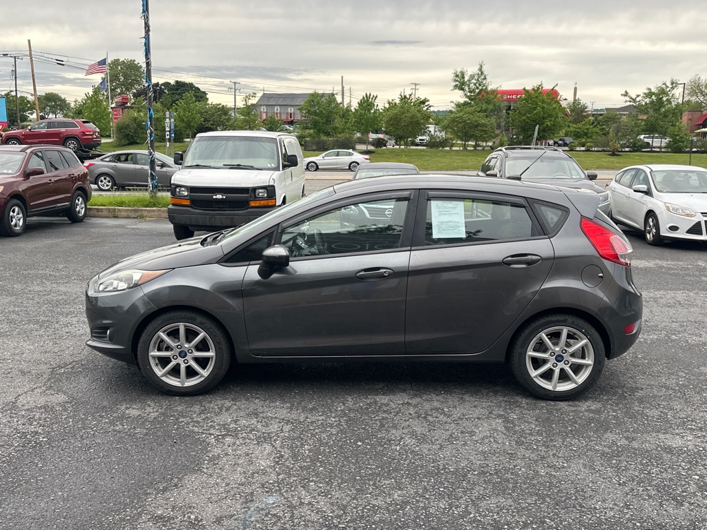 Photo 6 of this FORD FIESTA