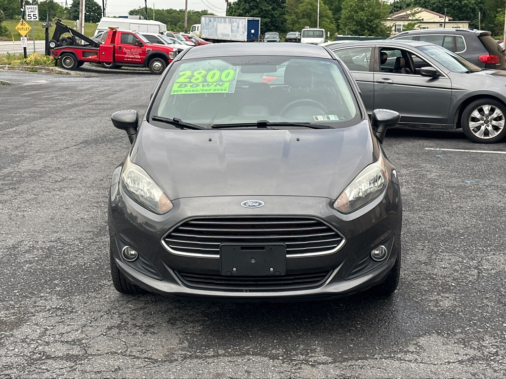 Photo 8 of this FORD FIESTA