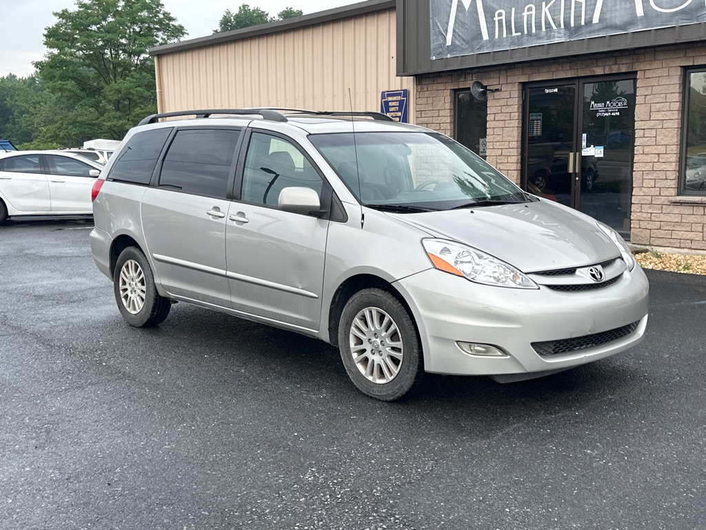 2008 TOYOTA SIENNA