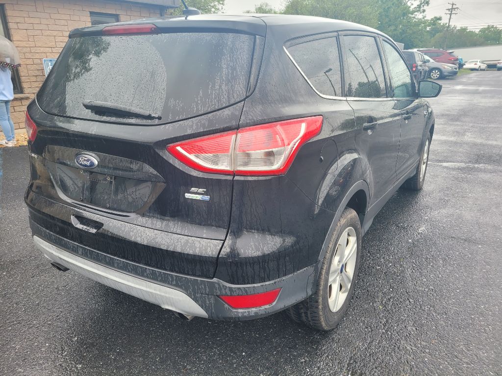 Photo 3 of this FORD ESCAPE