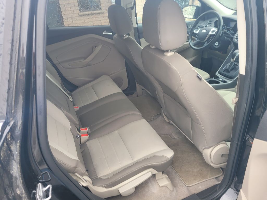 Photo 11 of this FORD ESCAPE