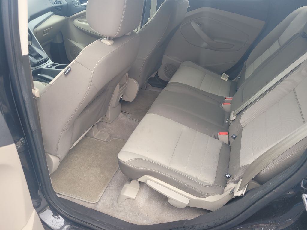 Photo 10 of this FORD ESCAPE