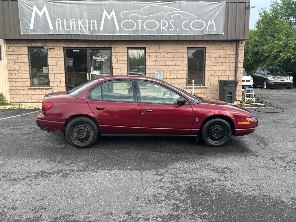 Photo 2 of this SATURN SL2