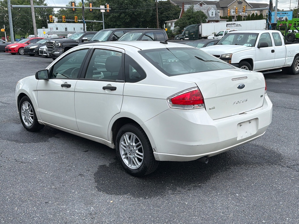 Photo 5 of this FORD FOCUS