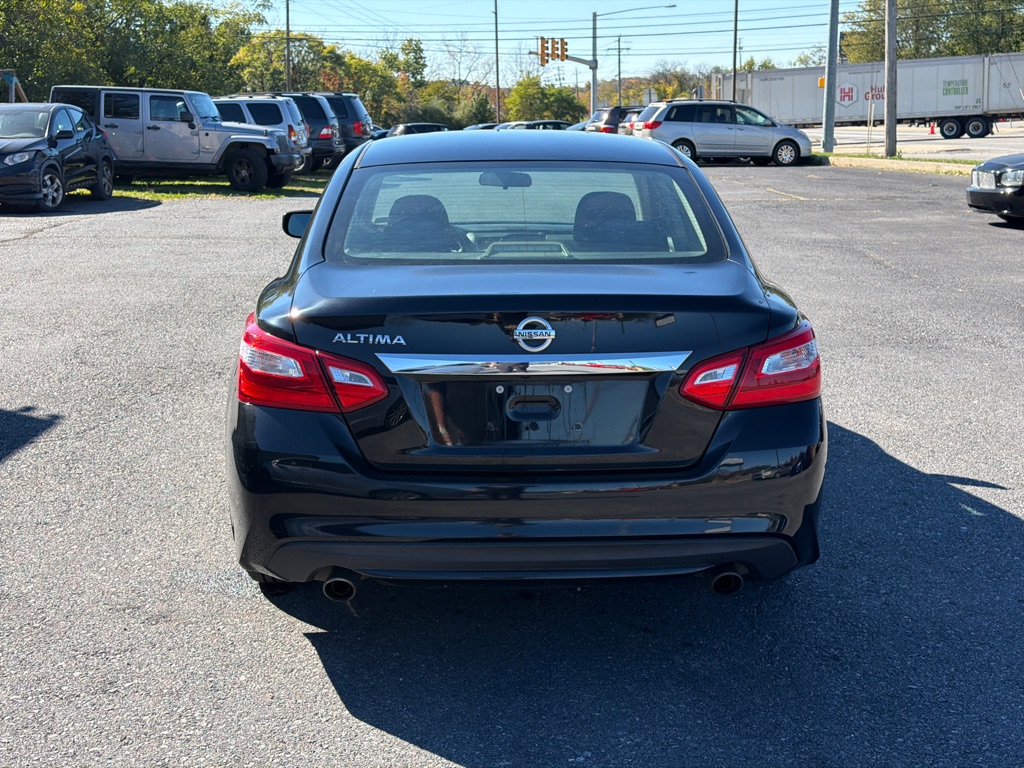 Photo 4 of this NISSAN ALTIMA