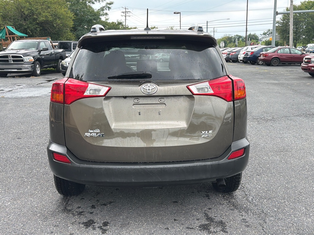Photo 4 of this TOYOTA RAV4