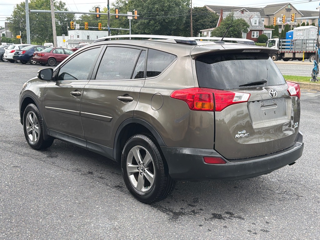 Photo 5 of this TOYOTA RAV4