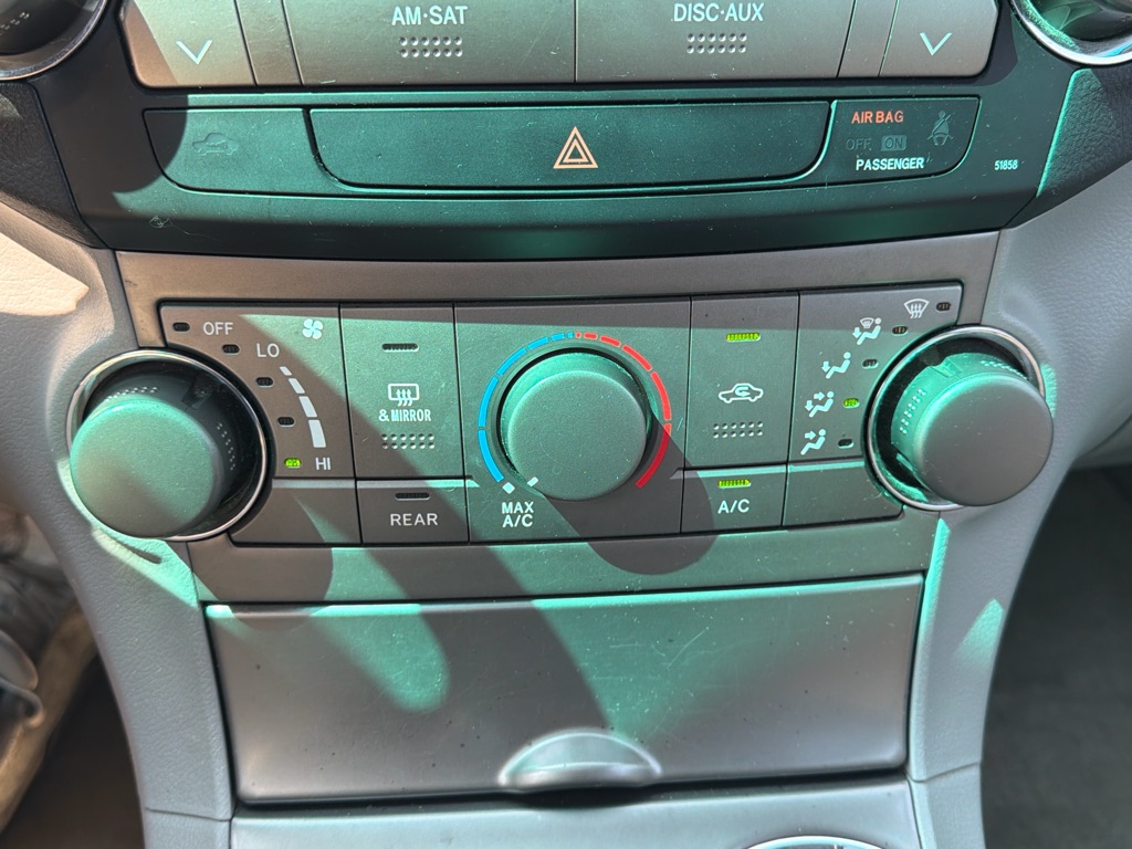 Photo 17 of this TOYOTA HIGHLANDER