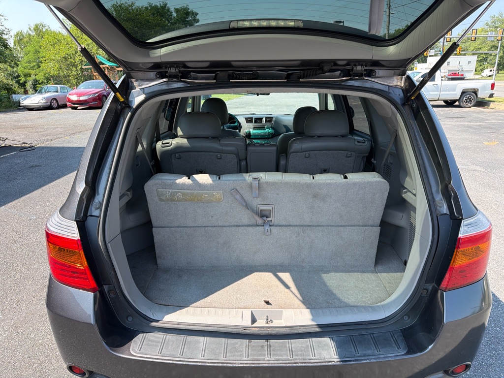Photo 14 of this TOYOTA HIGHLANDER