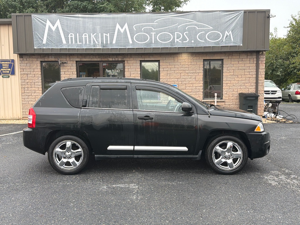 Photo 2 of this JEEP COMPASS