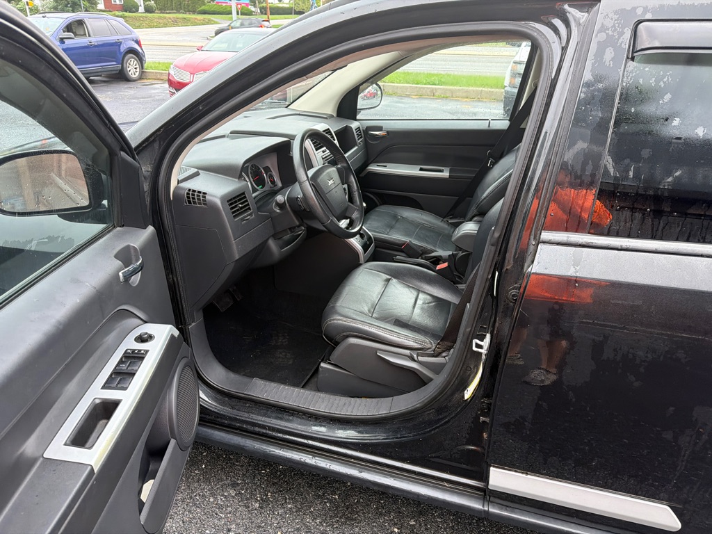 Photo 9 of this JEEP COMPASS