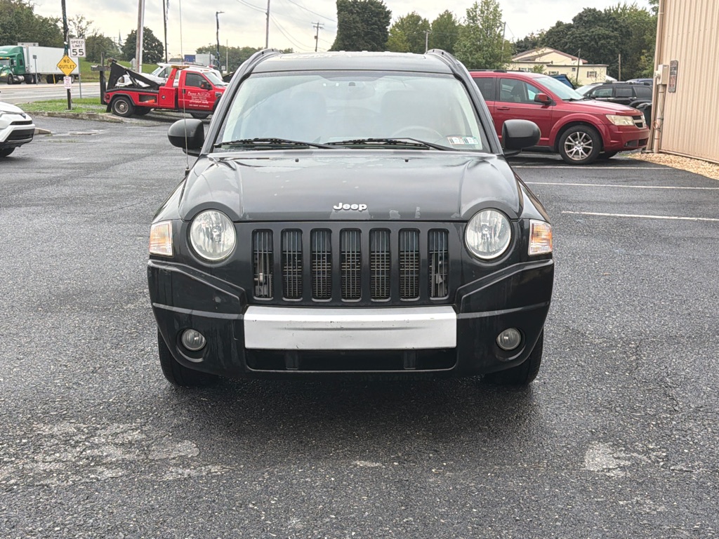 Photo 8 of this JEEP COMPASS