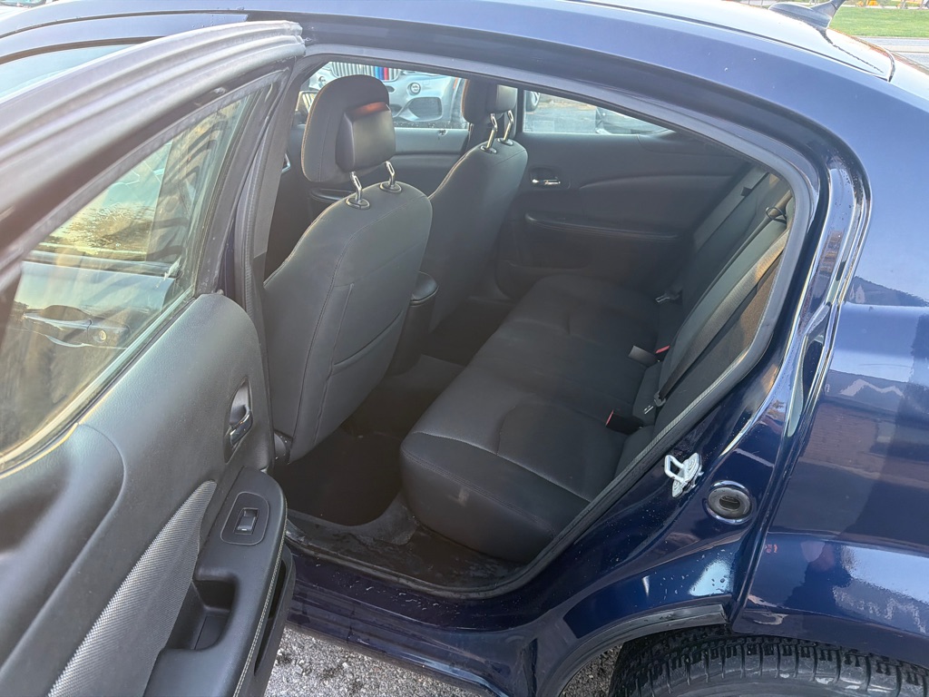 Photo 10 of this DODGE AVENGER