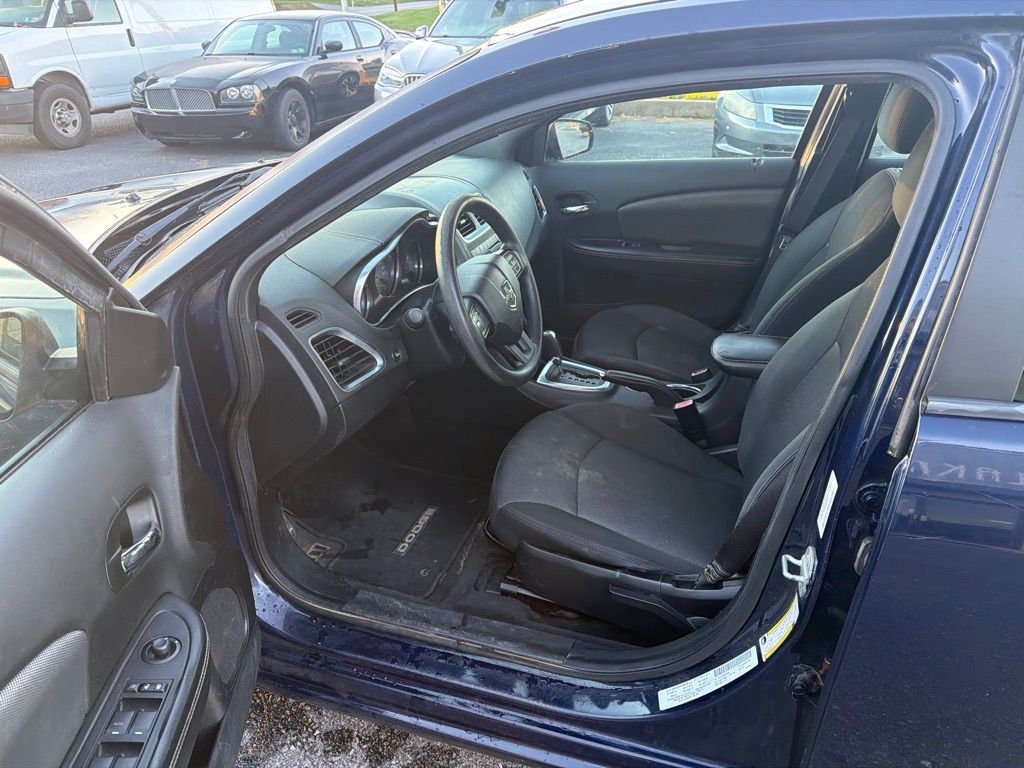 Photo 9 of this DODGE AVENGER