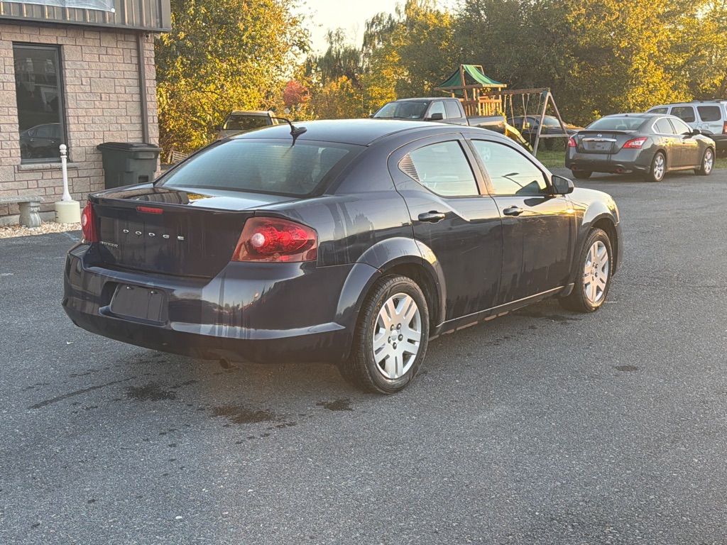 Photo 3 of this DODGE AVENGER