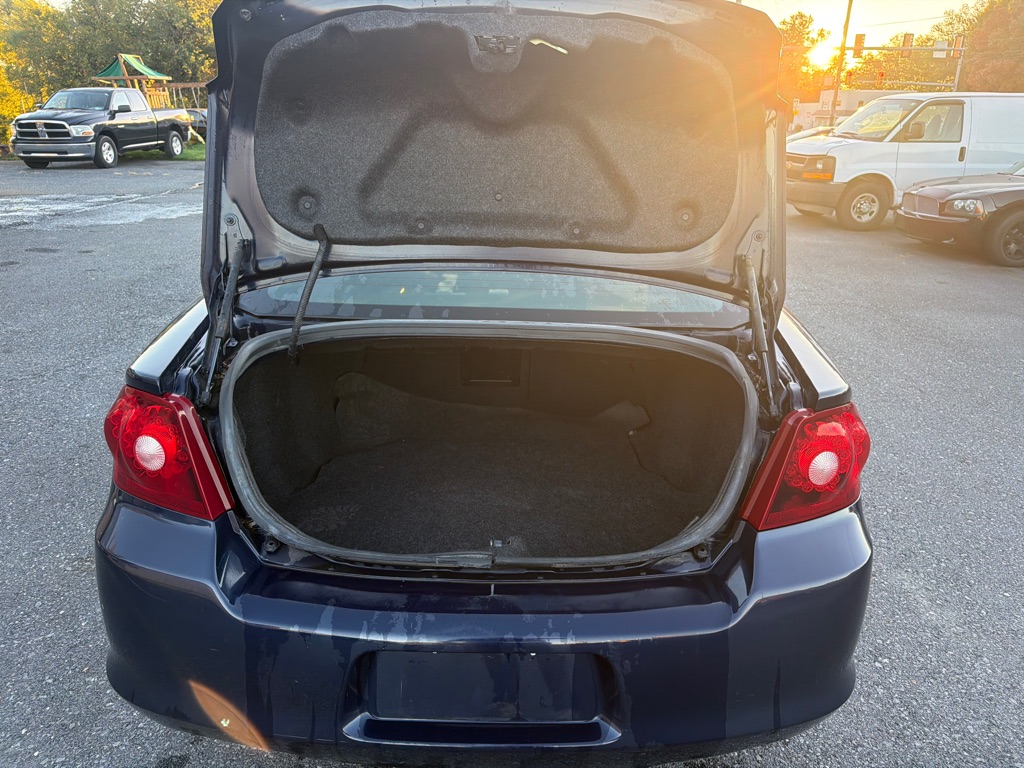 Photo 13 of this DODGE AVENGER