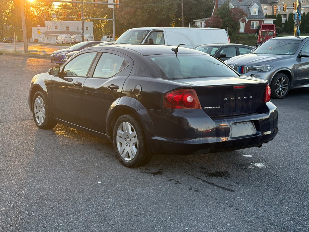Photo 5 of this DODGE AVENGER