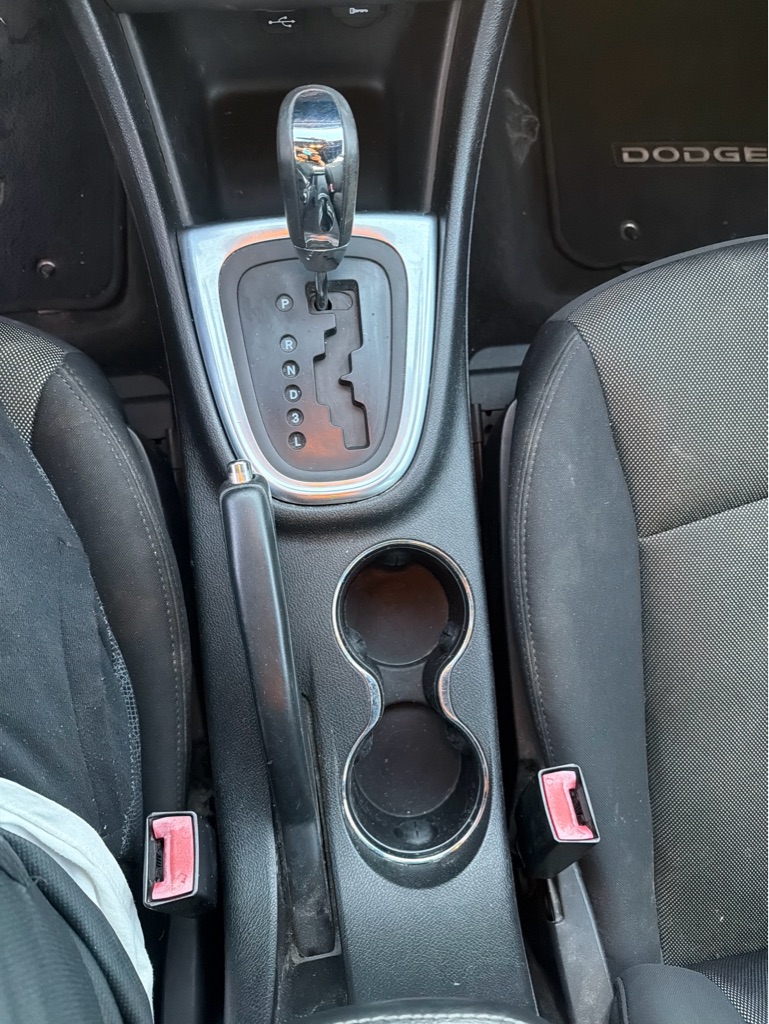 Photo 16 of this DODGE AVENGER